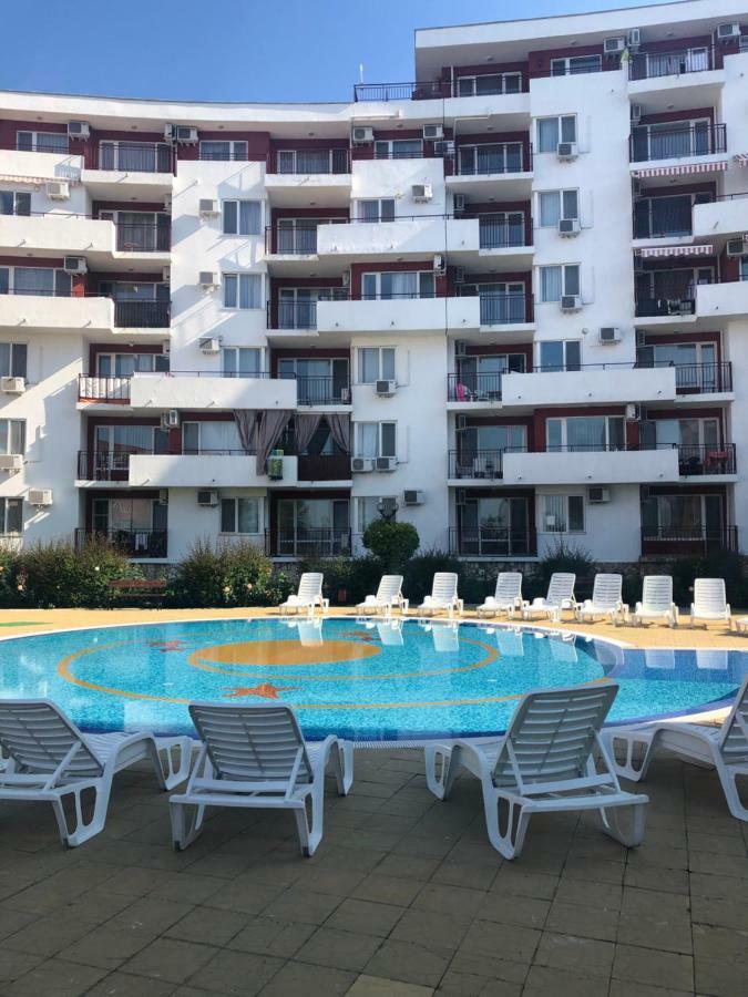 エレニテFort Noks Panorama I Marinaアパートメント エクステリア 写真
